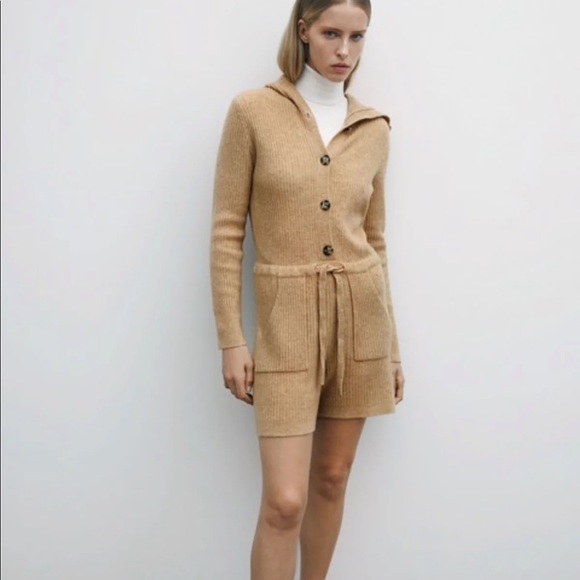 NWT Bloggers Favorite Zara Knit Romper with Hood sz s - Picture 2 of 6